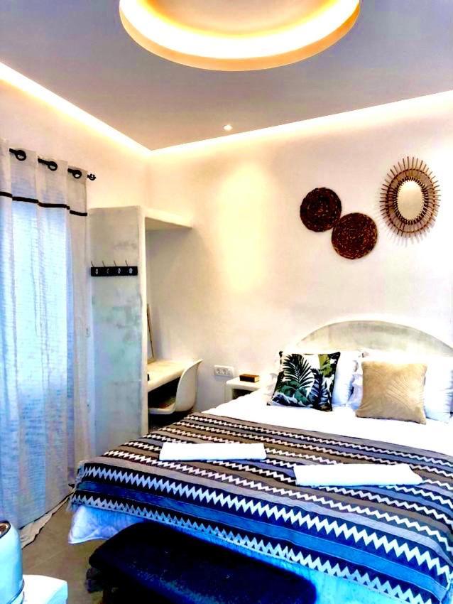 Oldtown Suites Fira Luaran gambar