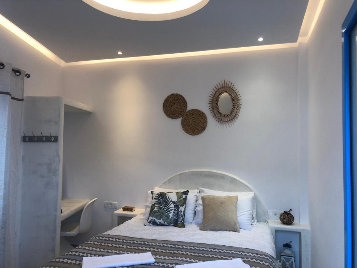 Oldtown Suites Fira Luaran gambar