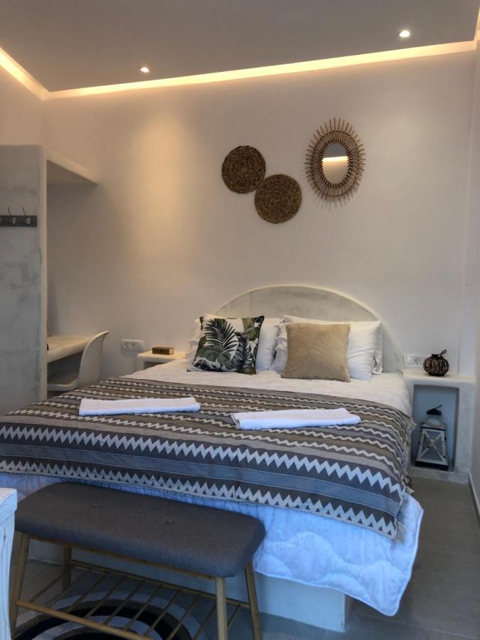 Oldtown Suites Fira Luaran gambar