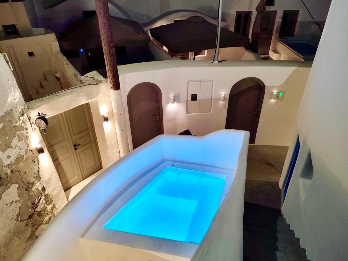 Oldtown Suites Fira Luaran gambar