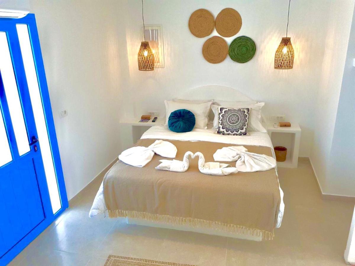 Oldtown Suites Fira Luaran gambar