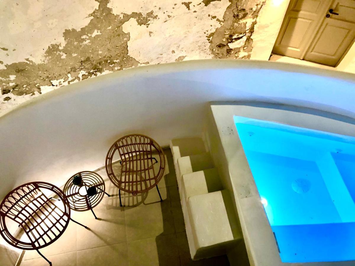 Oldtown Suites Fira Luaran gambar