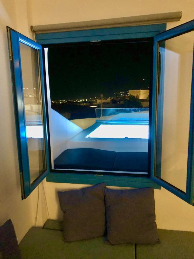 Oldtown Suites Fira Luaran gambar